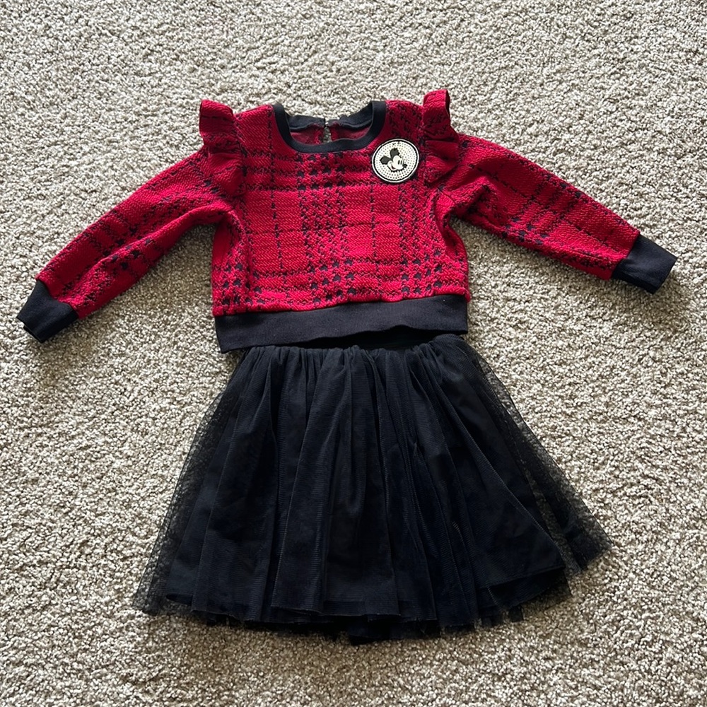 Disney Pippa & Julie Holiday outfit
